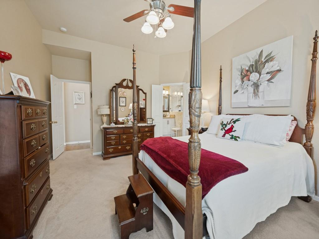 9124 Chardin Park Drive Property Photo 13