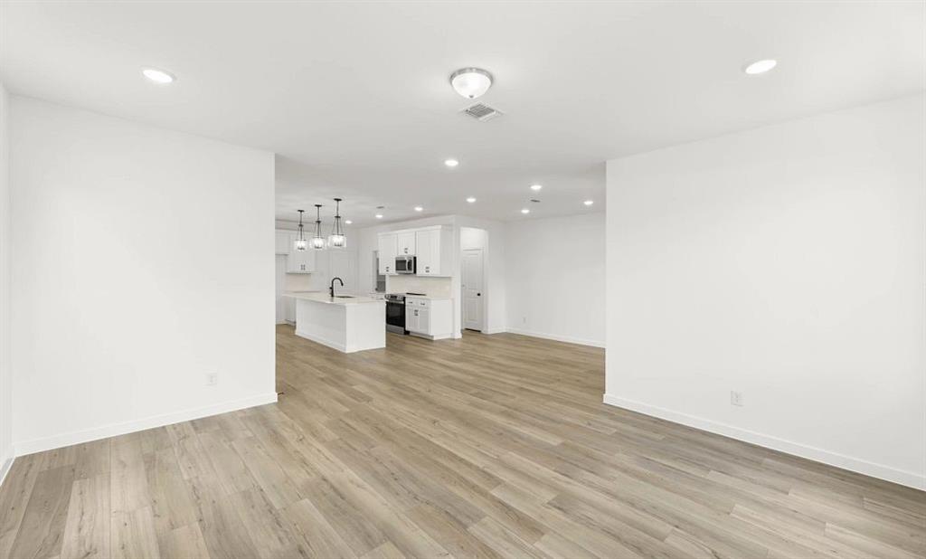 2501 Lost Maples Lane Property Photo 15