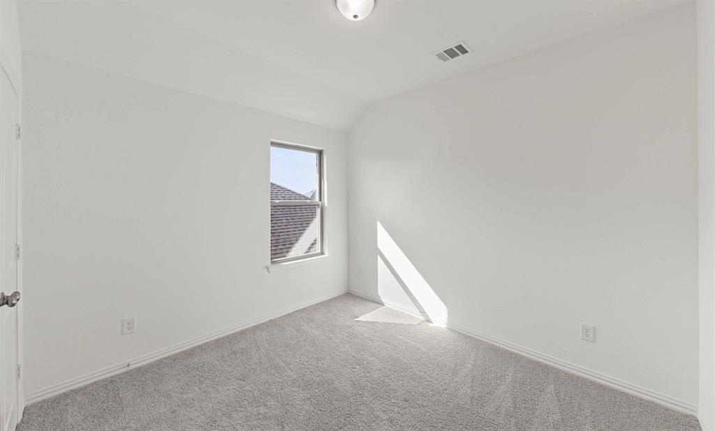 3648 Castle Drive Property Photo 18