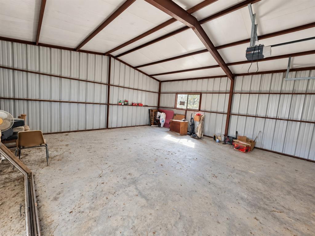 156 Private Road 226 Property Photo 5