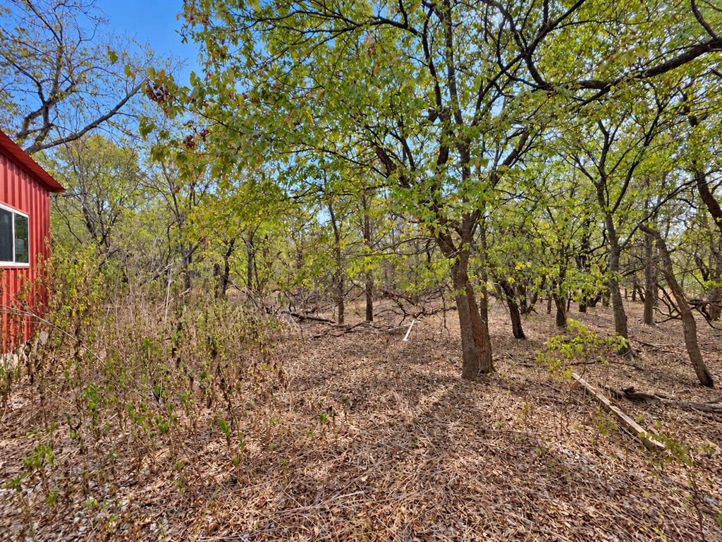 156 Private Road 226 Property Photo 8