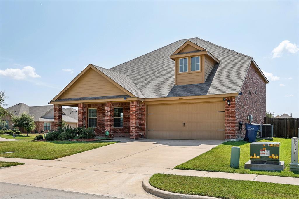 1180 Wentworth Way Property Photo 2