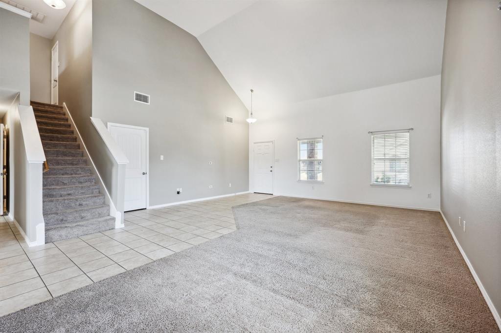 1180 Wentworth Way Property Photo 8