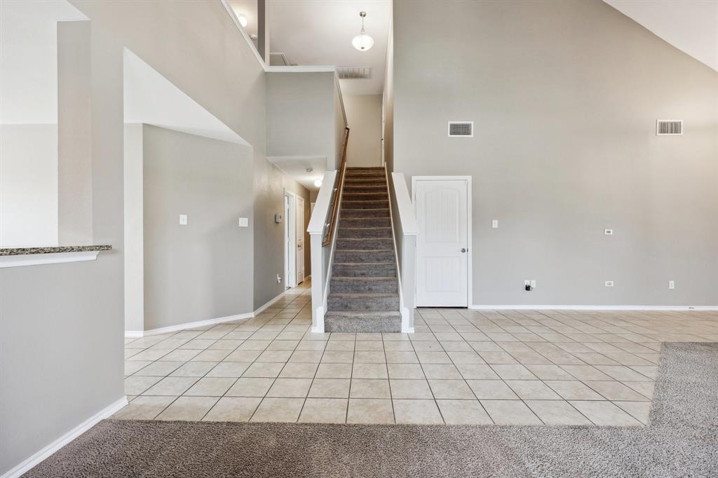 1180 Wentworth Way Property Photo 10