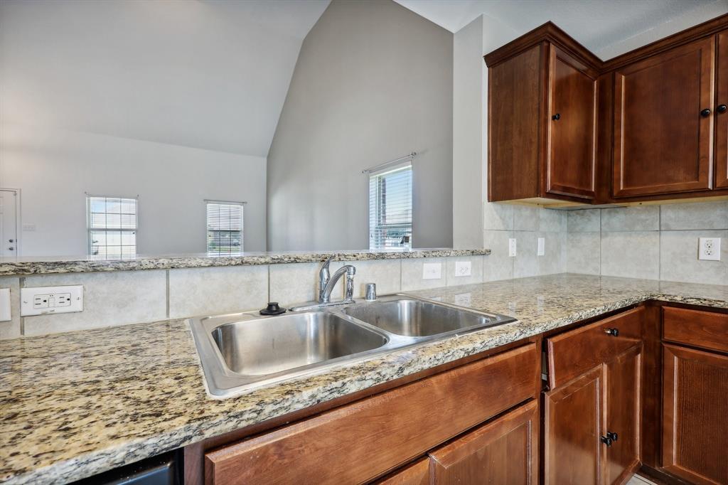 1180 Wentworth Way Property Photo 12