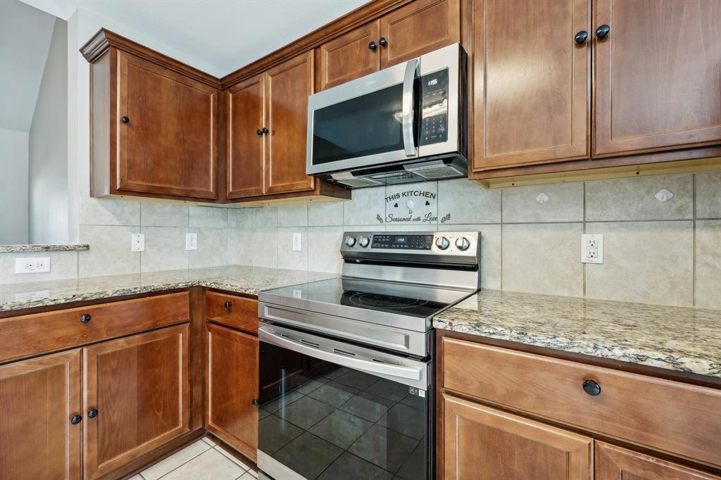 1180 Wentworth Way Property Photo 13