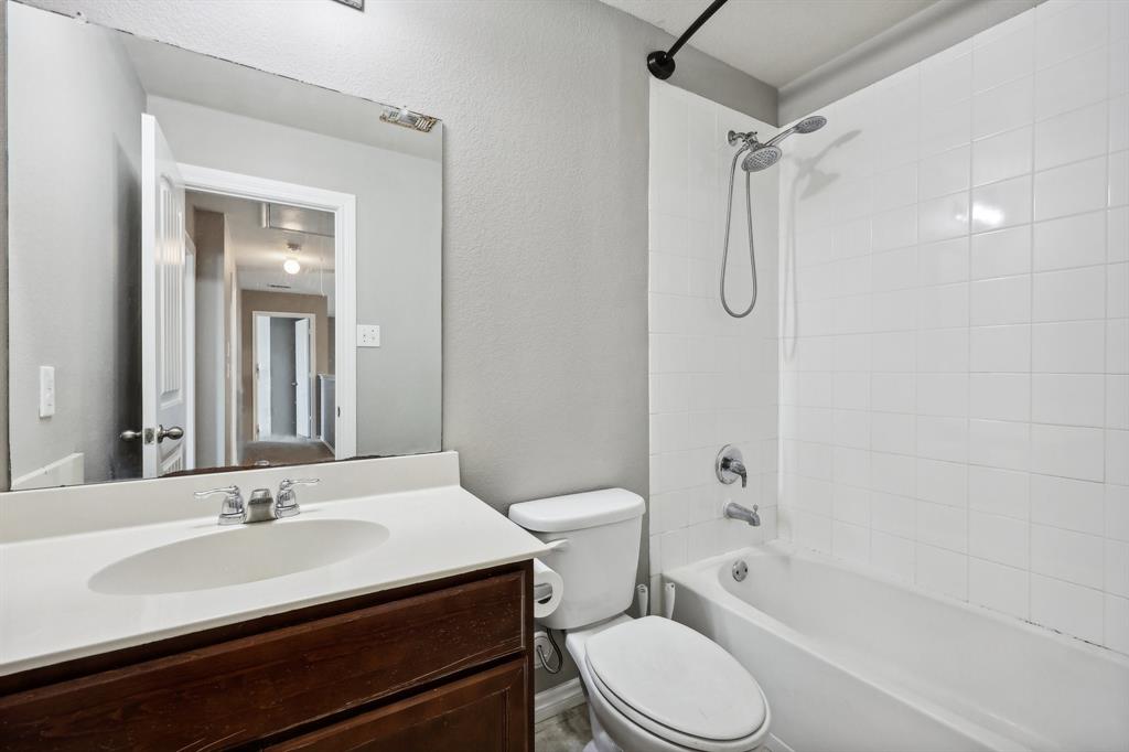 1180 Wentworth Way Property Photo 23