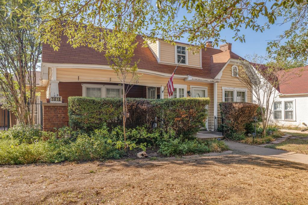1018 Grand Avenue Property Photo 2
