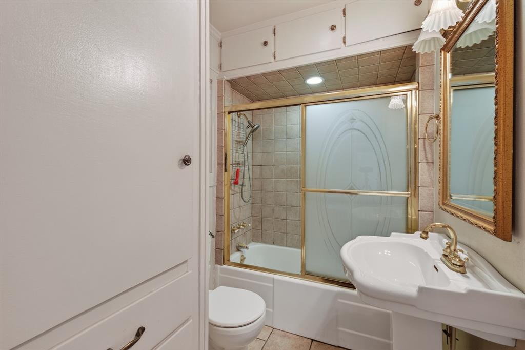 1018 Grand Avenue Property Photo 22
