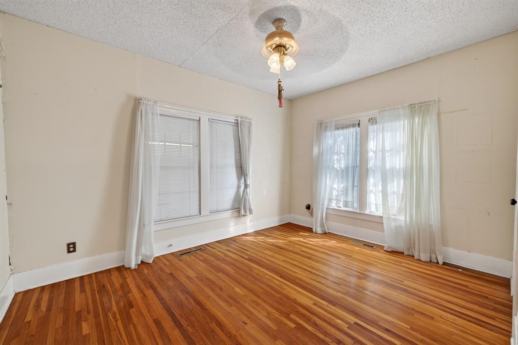 1018 Grand Avenue Property Photo 23
