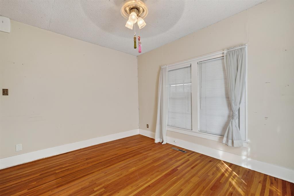 1018 Grand Avenue Property Photo 26