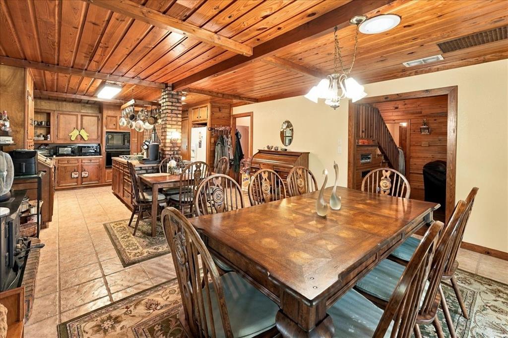 1135 County Road 2332 Property Photo 21