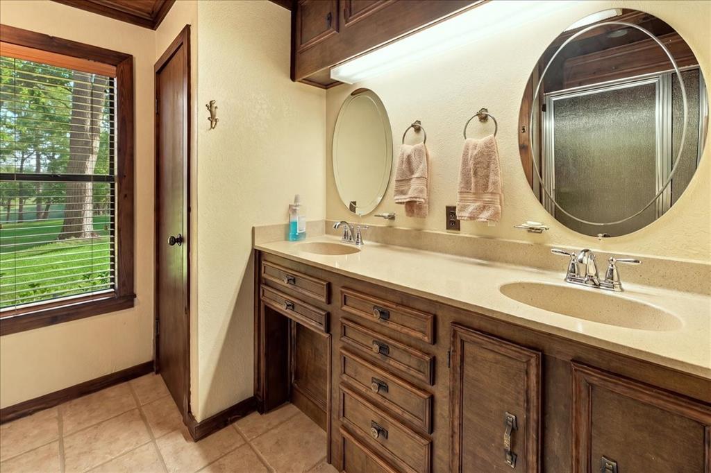 1135 County Road 2332 Property Photo 31