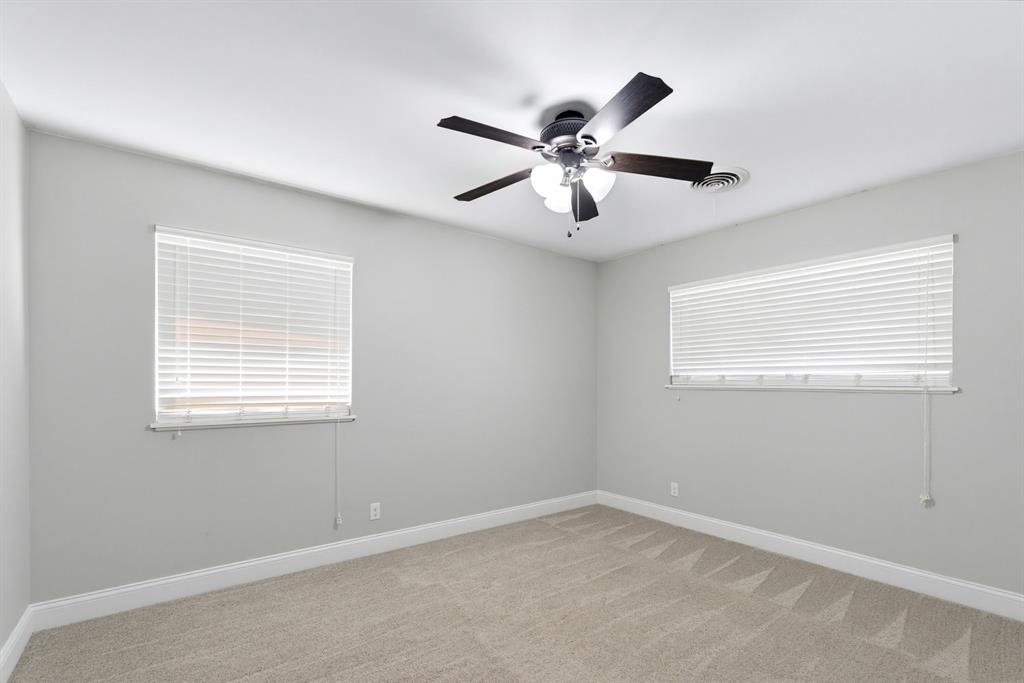 2517 S Elmwood Property Photo 25