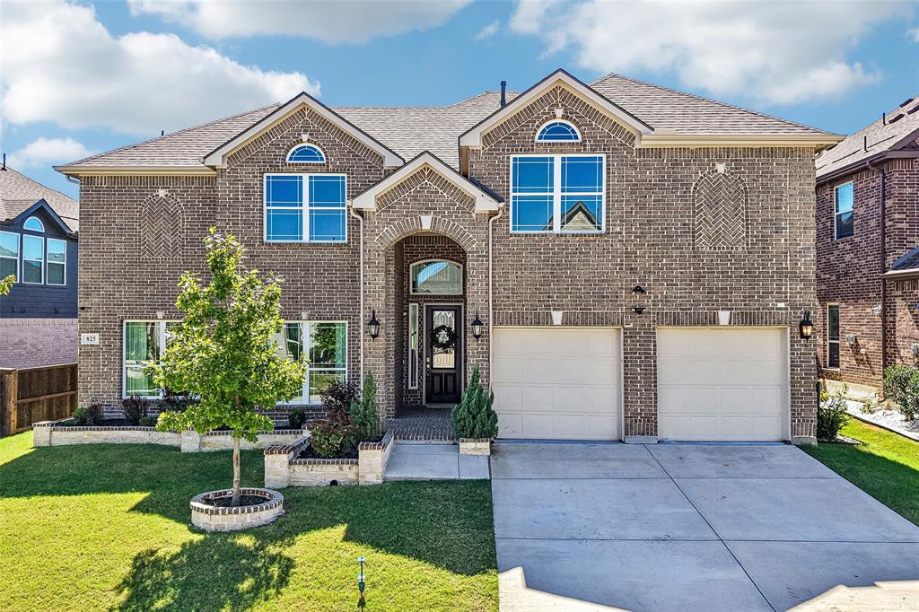 825 Violet Way Property Photo 1