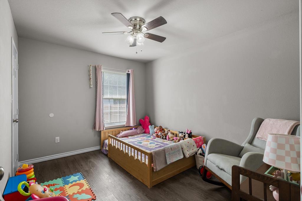 541 Foster Property Photo 19
