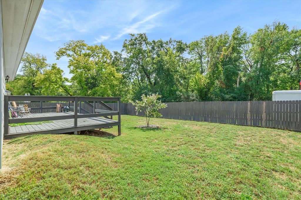 541 Foster Property Photo 21