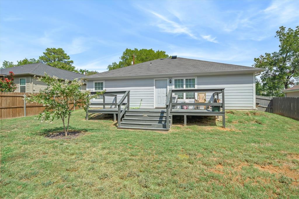 541 Foster Property Photo 22