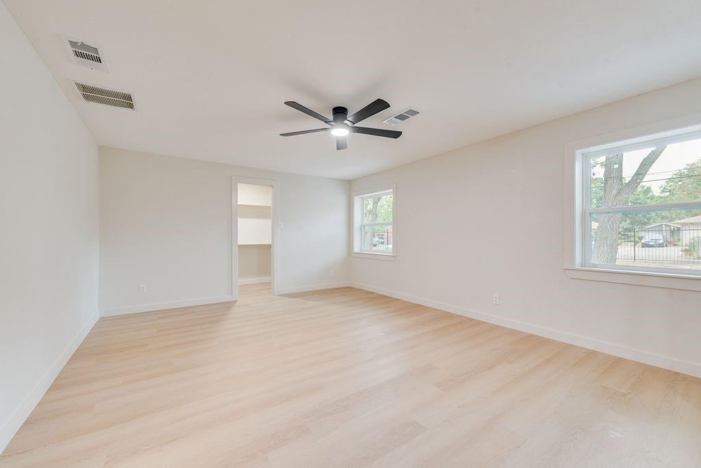 804 Brook Valley Lane Property Photo 21