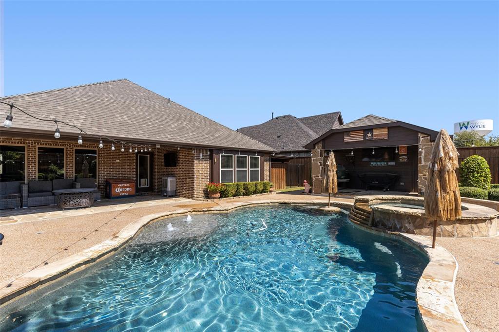 409 Milford Property Photo 1