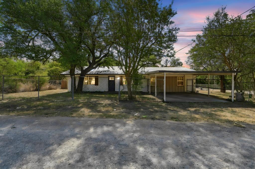 102 Creek Drive Property Photo 1