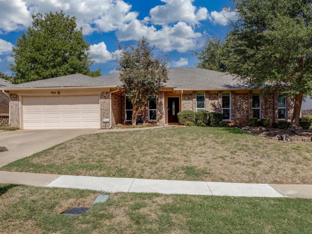 904 Forest Trail Court Property Photo 1