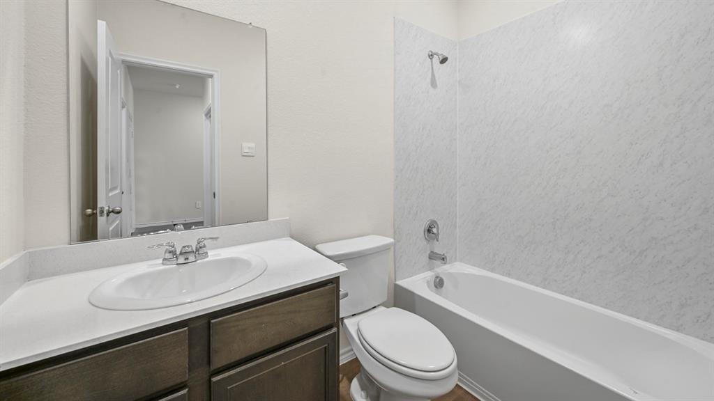 405 Mesquite Street Property Photo 1