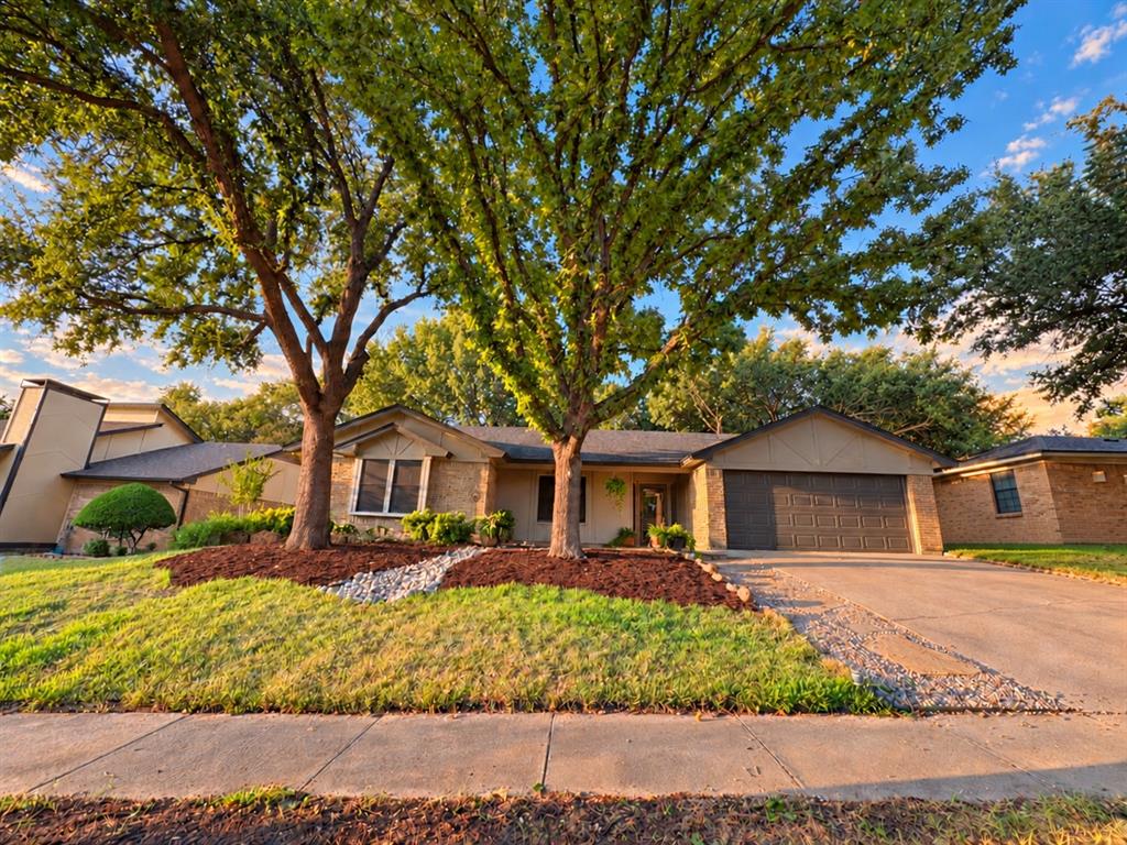 917 Clear View Drive