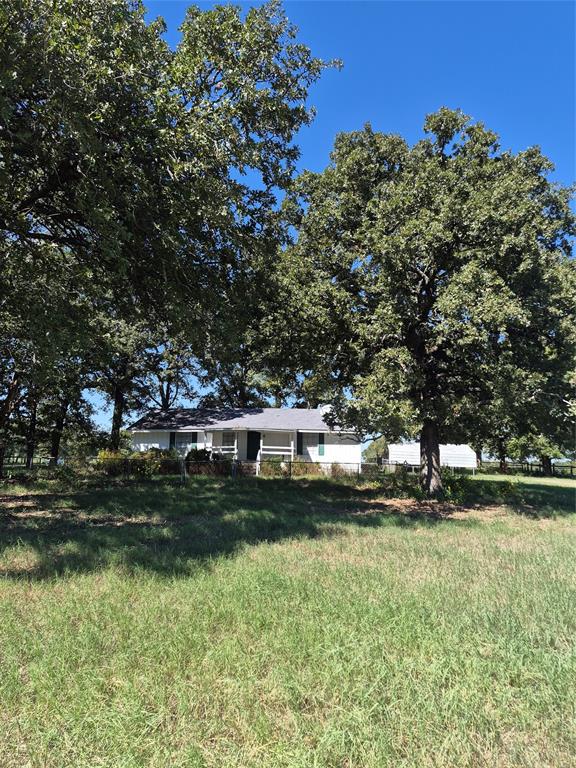 1378 W Loop 571 S Property Photo 2
