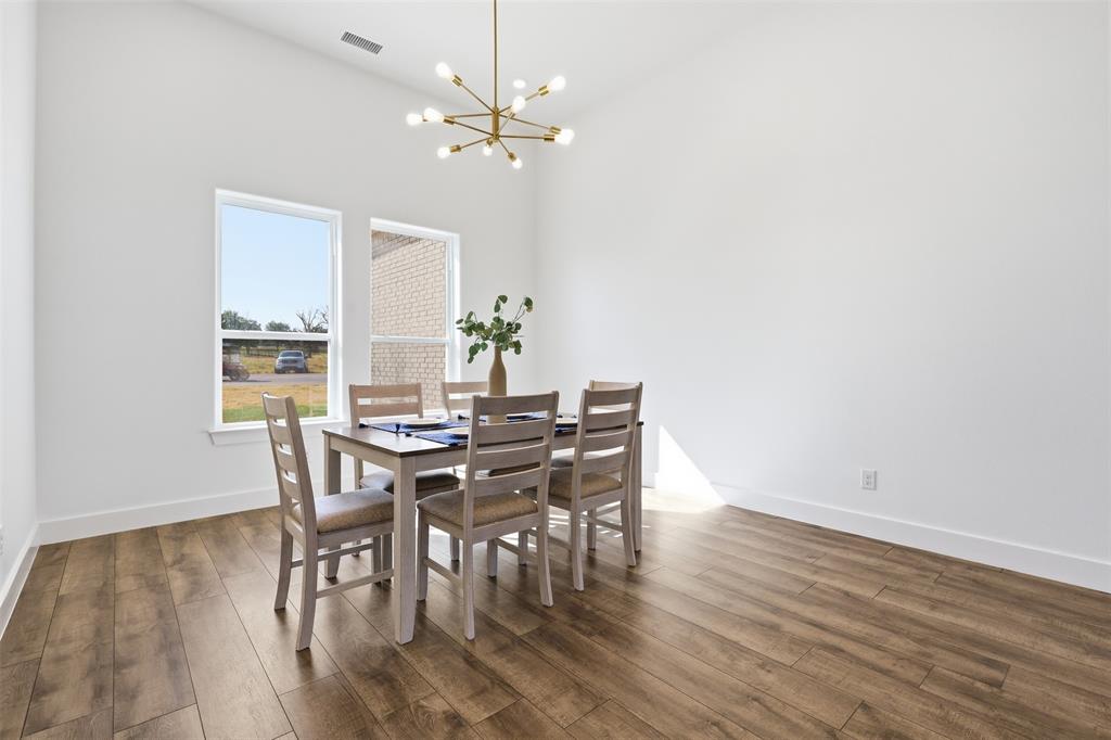 2304 Candlestick Drive Property Photo 11