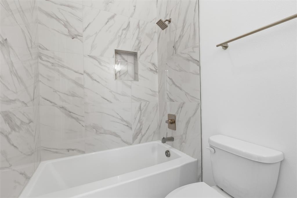 2304 Candlestick Drive Property Photo 25