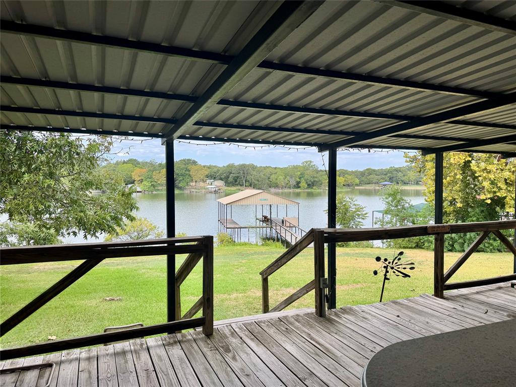 10122 Ash Cove Property Photo 4