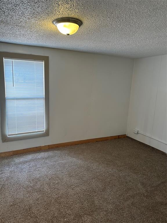 632 W Ayers Avenue Property Photo 9