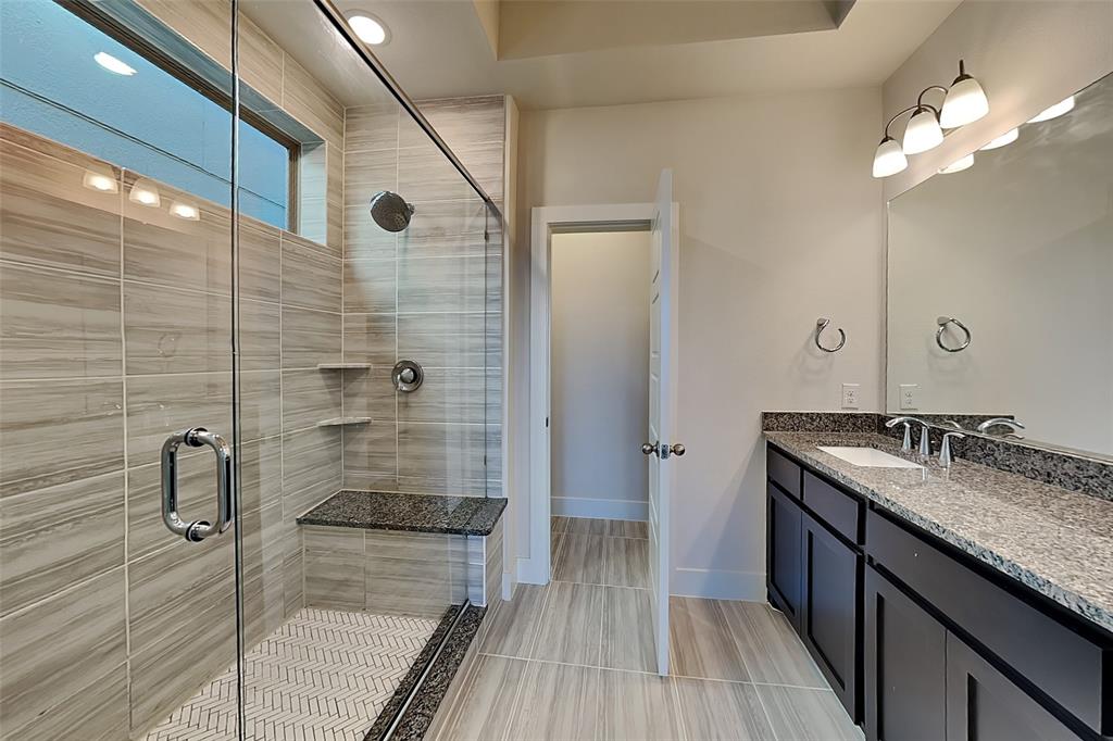 2727 Flowering Peach Lane Property Photo 9