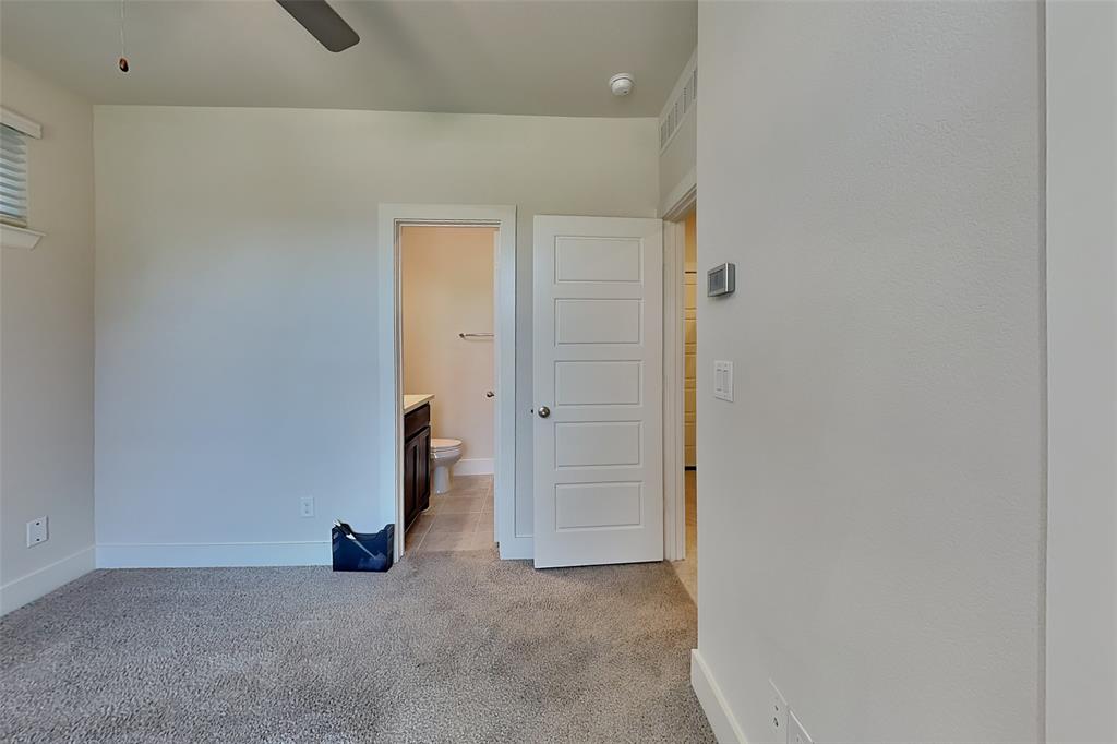 2727 Flowering Peach Lane Property Photo 10
