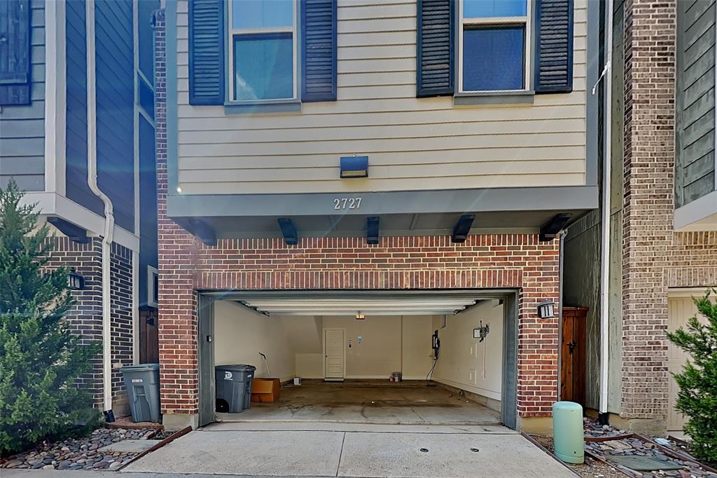 2727 Flowering Peach Lane Property Photo 19
