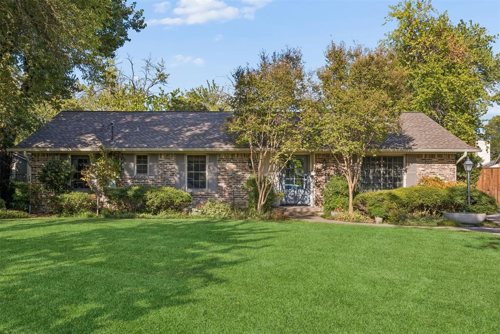 1004 Cedar Lane Property Photo 1