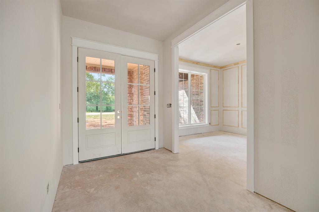 12432 Madison Crossing Property Photo 2