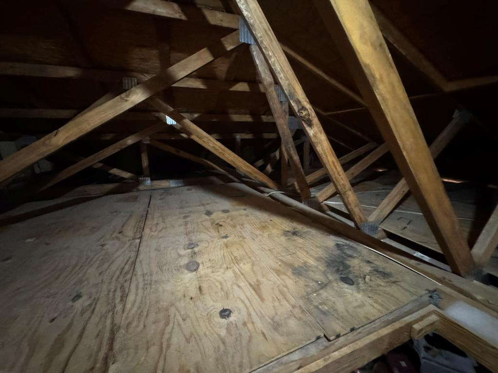 1225 Grand Central Parkway Property Photo 18