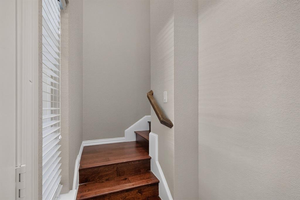 829 Summercreek Drive Property Photo 4