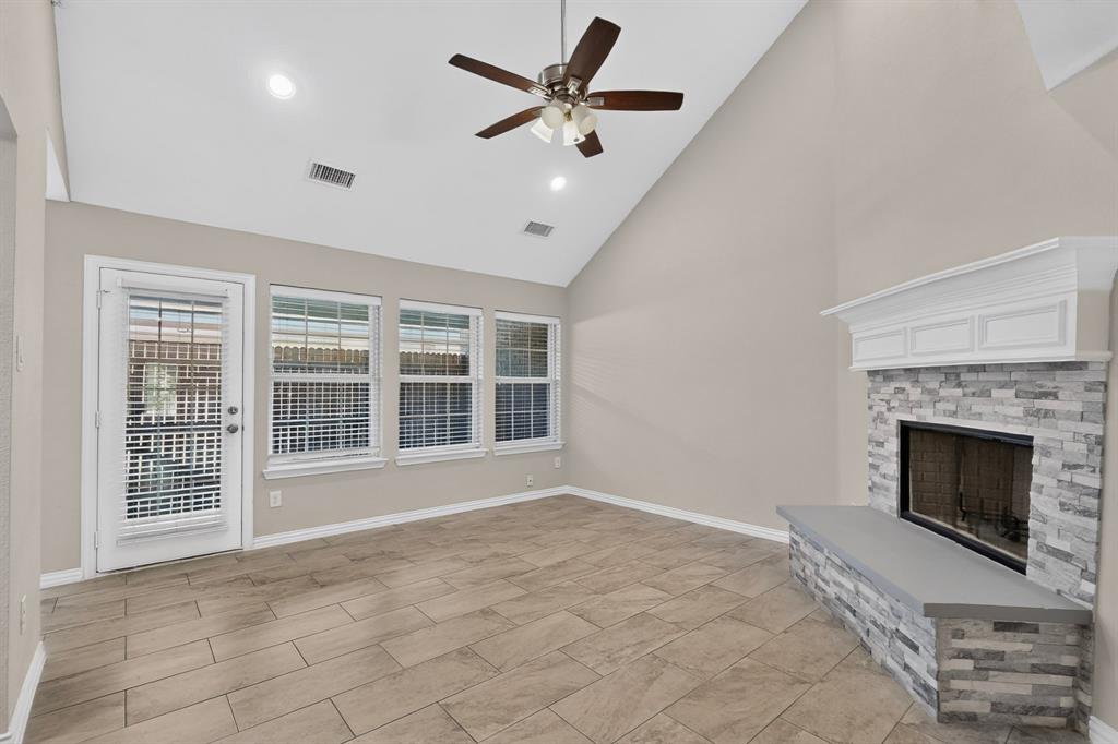 829 Summercreek Drive Property Photo 5