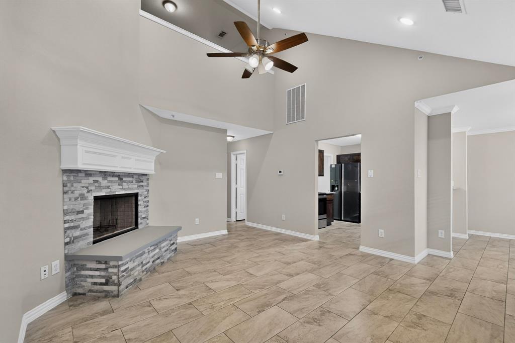 829 Summercreek Drive Property Photo 6