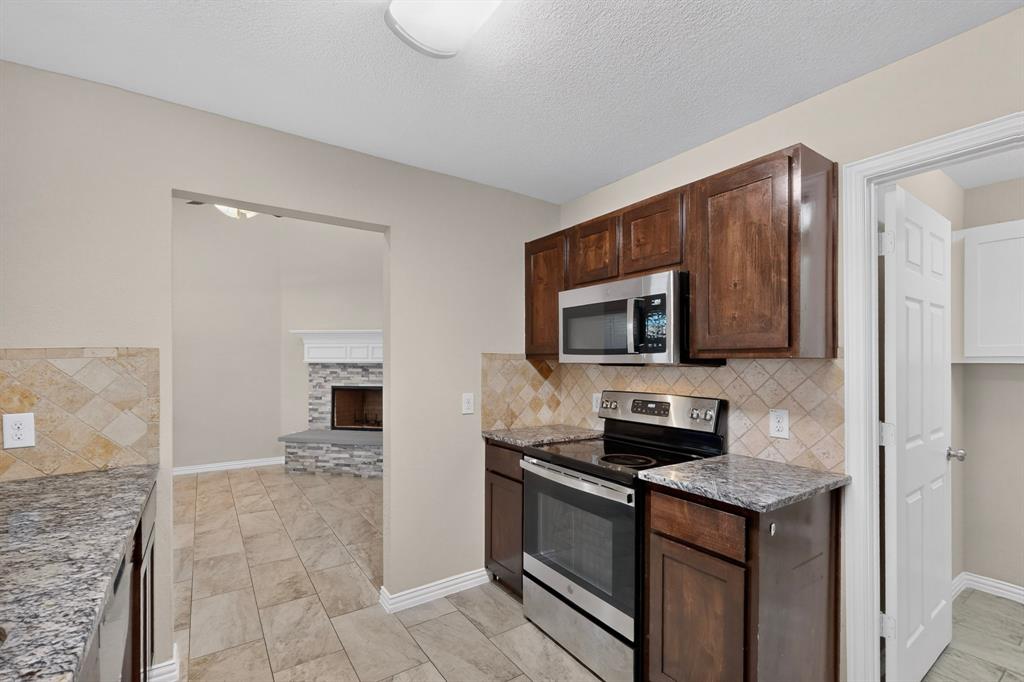 829 Summercreek Drive Property Photo 13