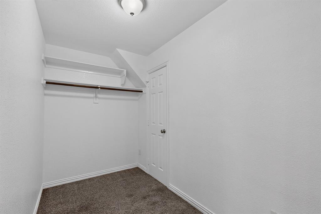 829 Summercreek Drive Property Photo 30