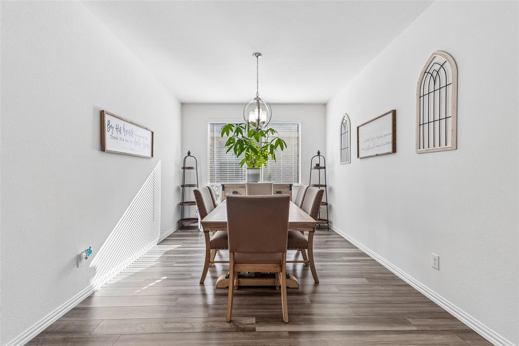 1218 Seurat Court Property Photo 4
