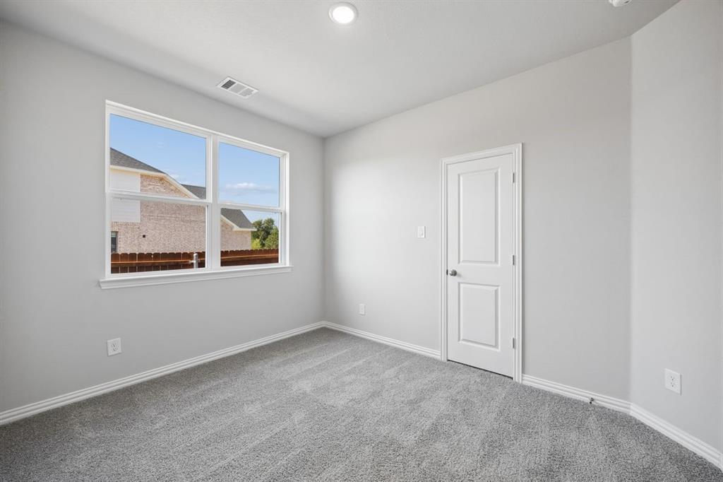 3817 Lakefield Drive Property Photo 18