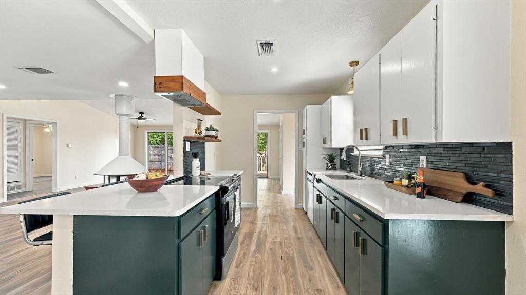 1206 Foster Lane Property Photo 1