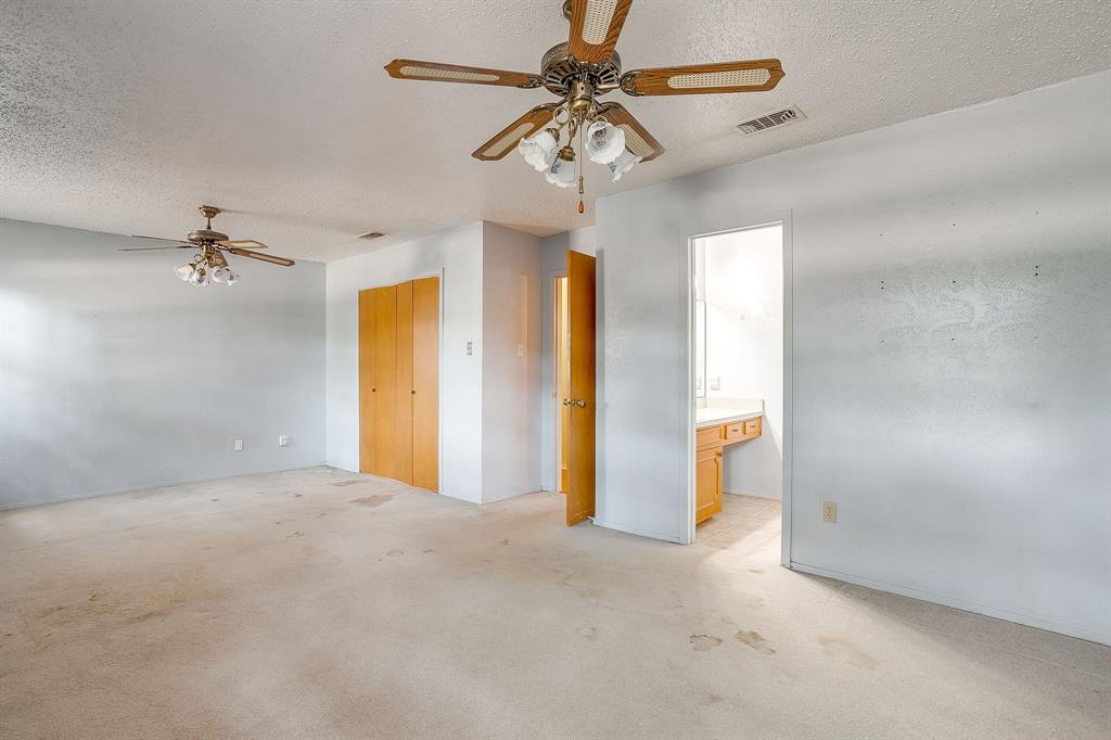 915 Cherry Laurel Lane Property Photo 13