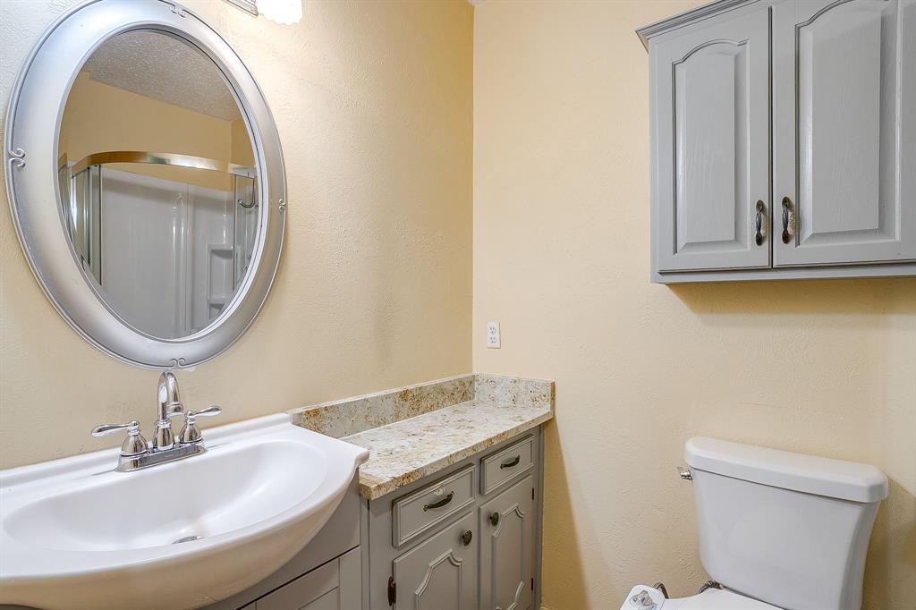 915 Cherry Laurel Lane Property Photo 16