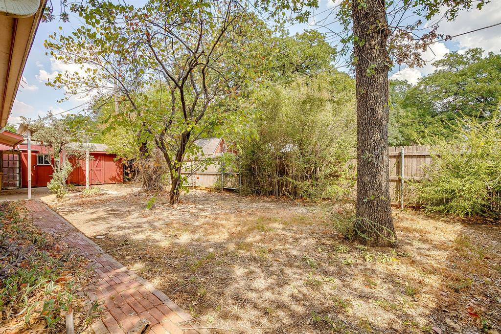 915 Cherry Laurel Lane Property Photo 19